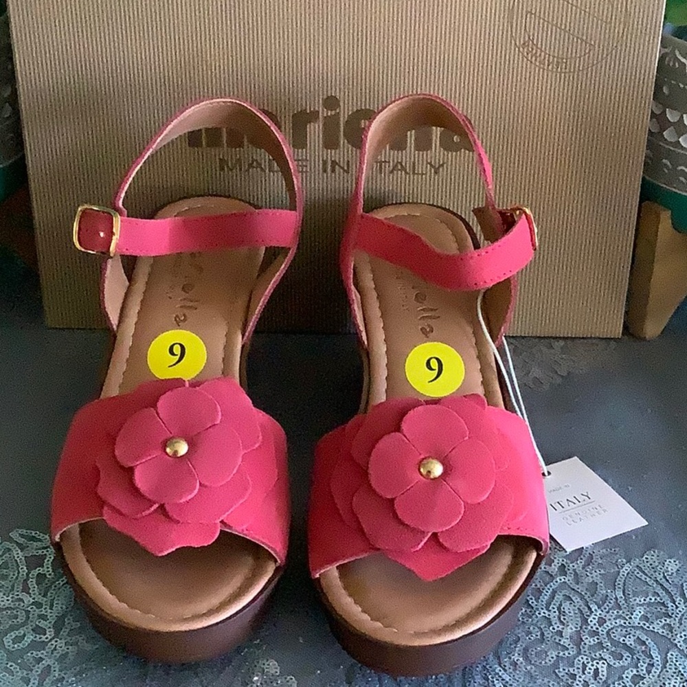 BNIB MARIELLA CORAL SANDAL Flower Designed Size 9M